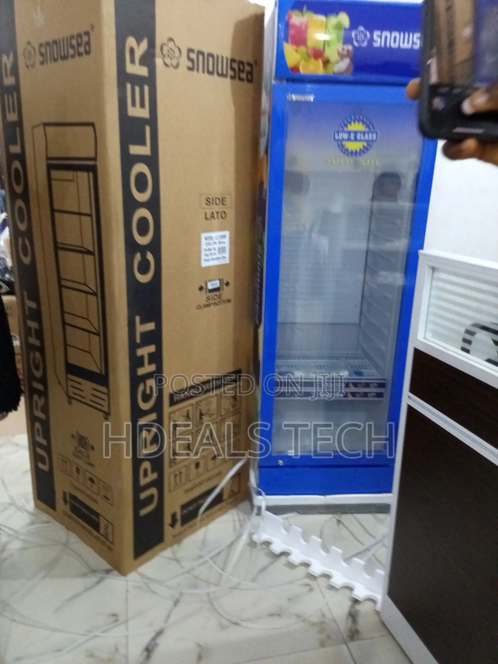 Heavy-Duty Snowsea Lc-300w Upright Freezer