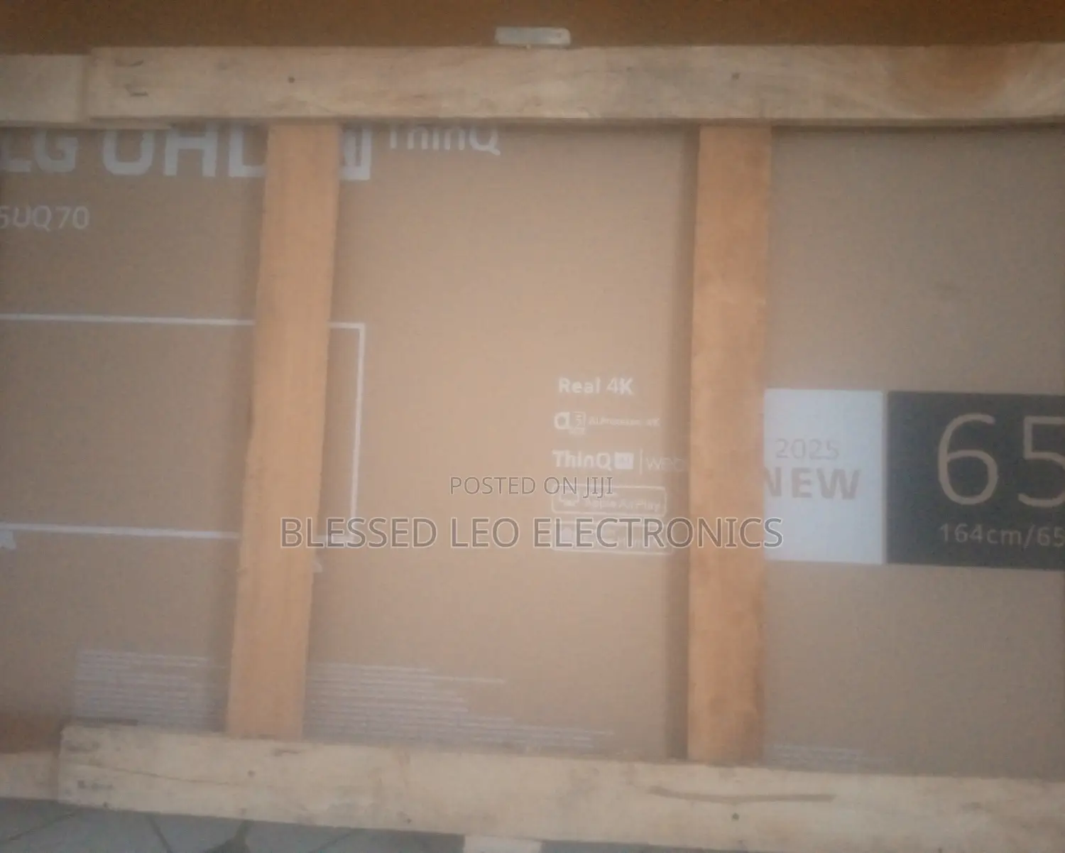 65 Inches Lg With Building Showcasing App