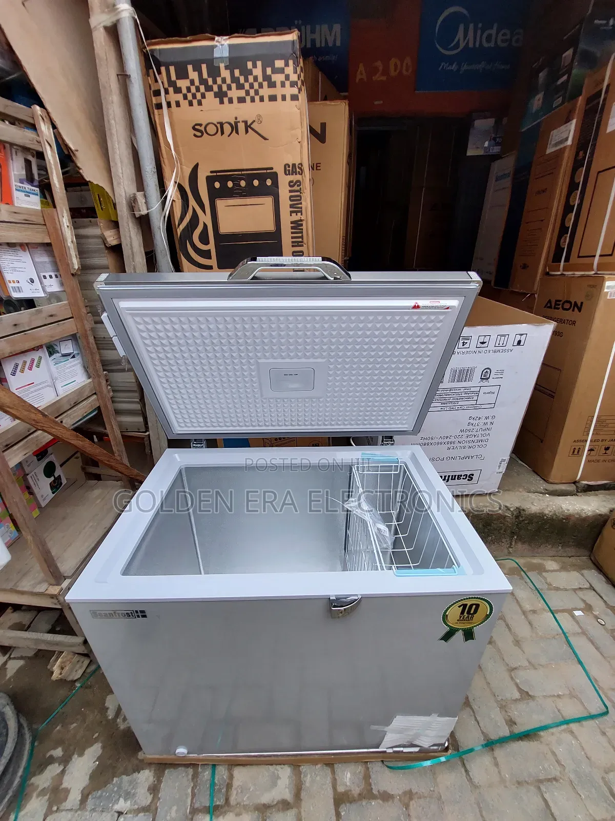 Scanfrost Inverter Freezer 250litrs