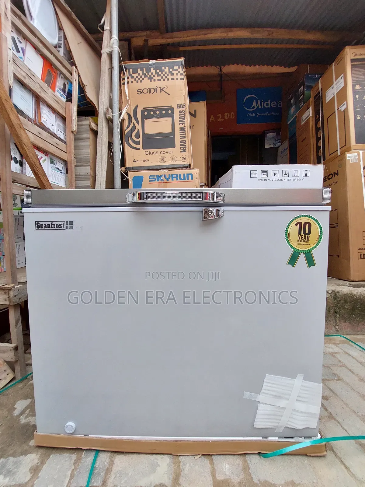 Scanfrost Inverter Freezer 250litrs