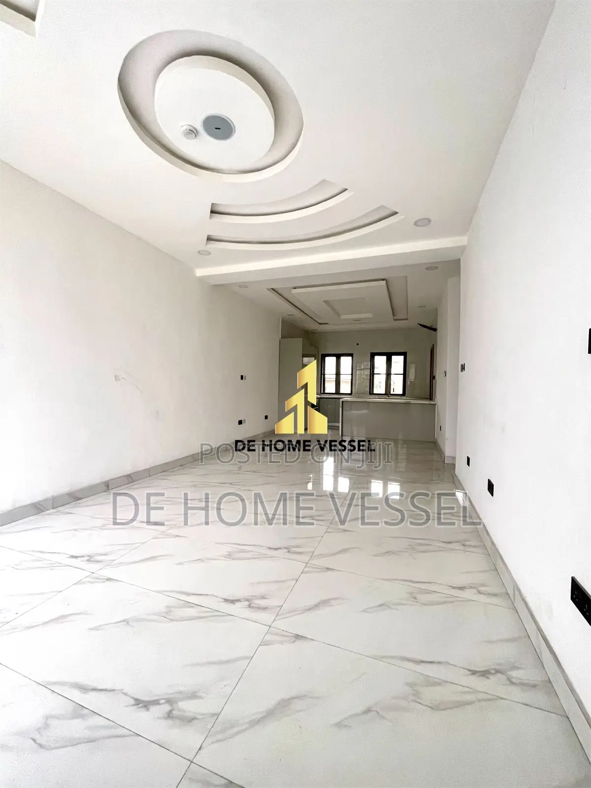 5bdrm Townhouse/Terrace in Ajah for sale