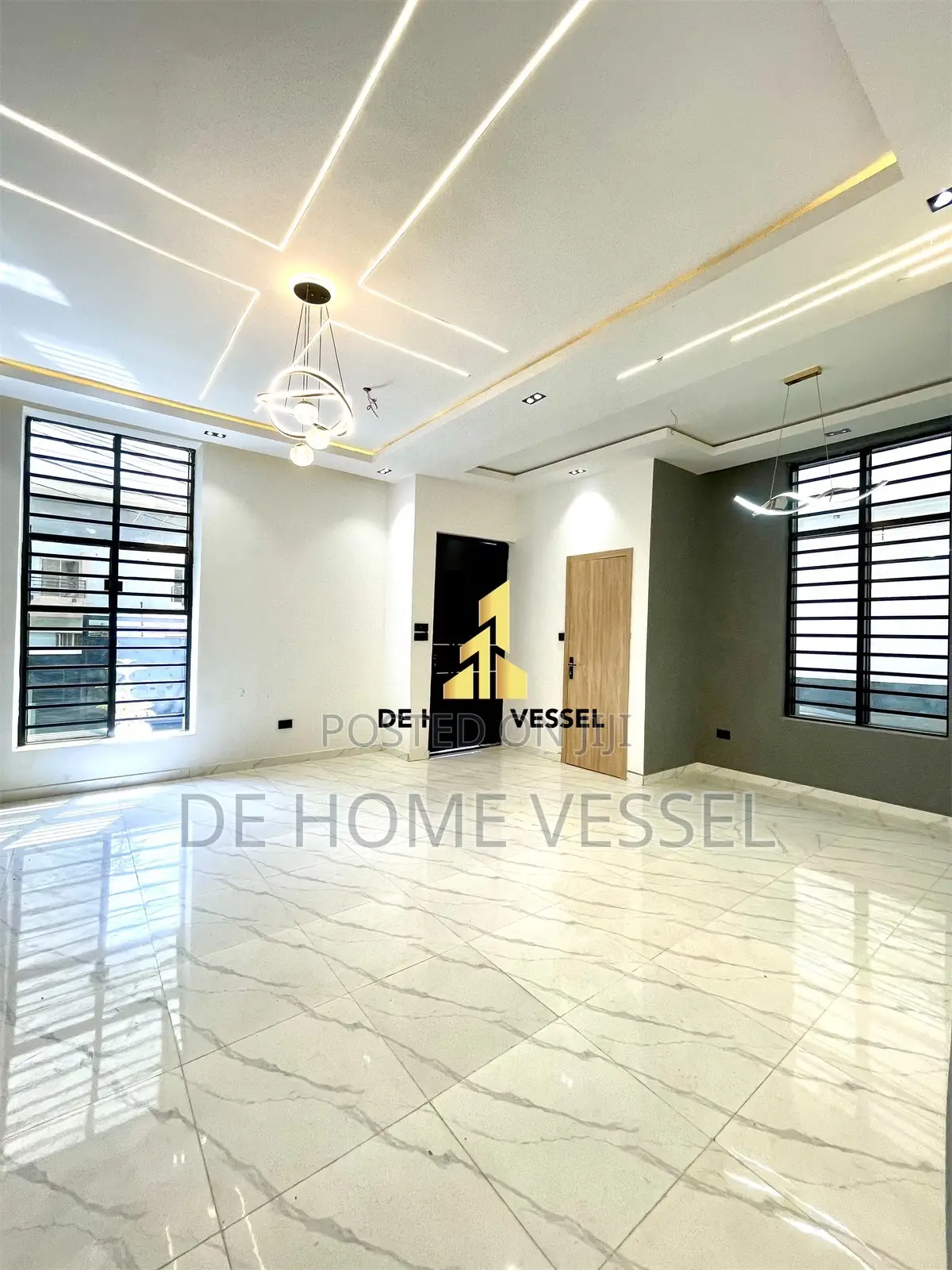 4bdrm Duplex in Ikota for sale