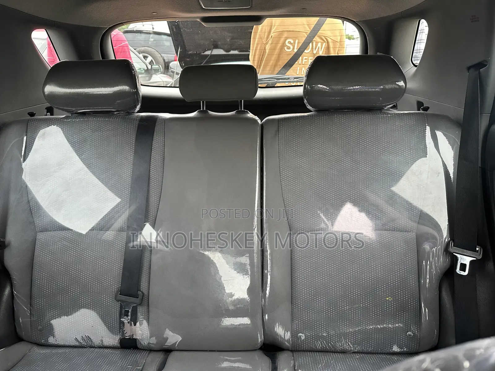 Toyota Matrix S Hatchback FWD (2.4L 4cyl 5A) 2010 Gray