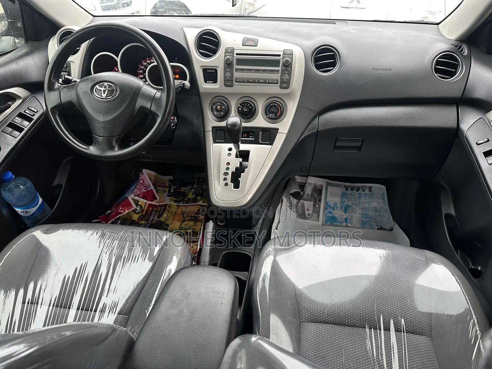 Toyota Matrix Hatchback FWD (1.8L 4cyl 5M) 2010 Black