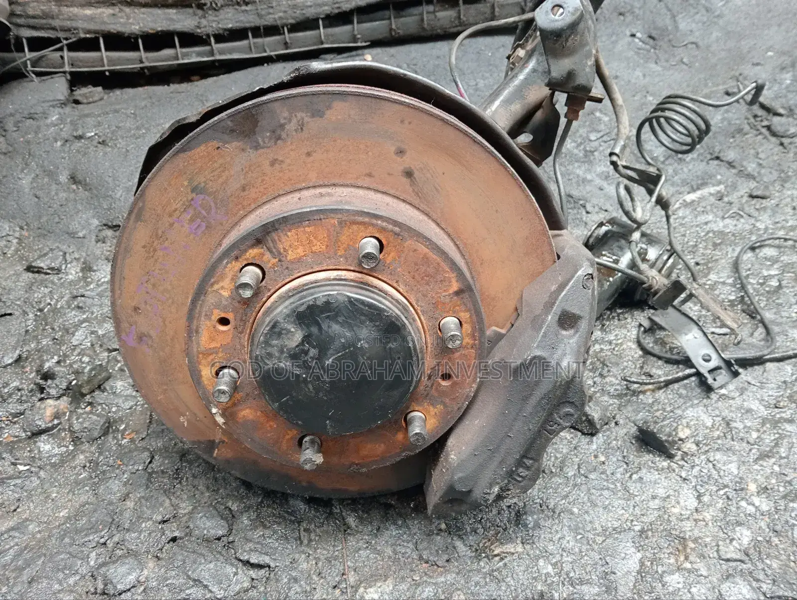 Toyota Fortuner Complete Hub 2010 Model