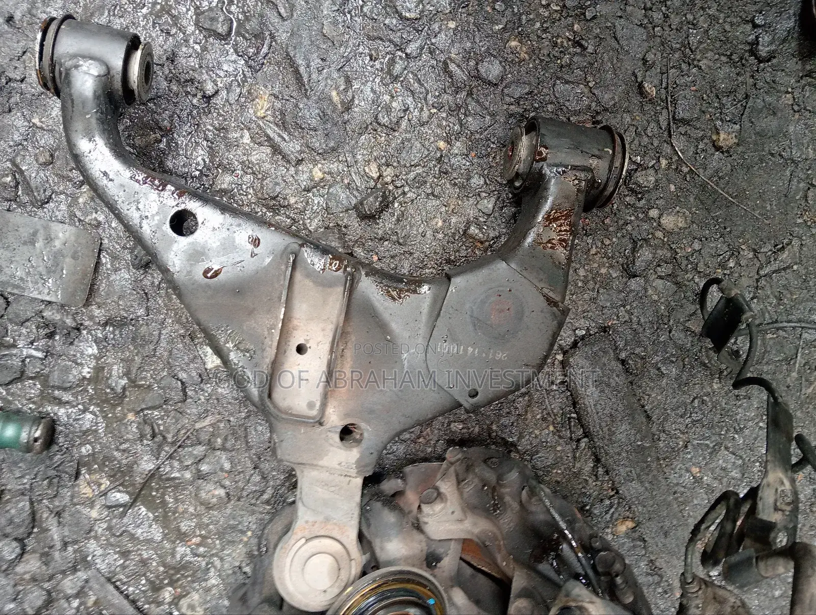 Toyota Fortuner Lower Arm 2010