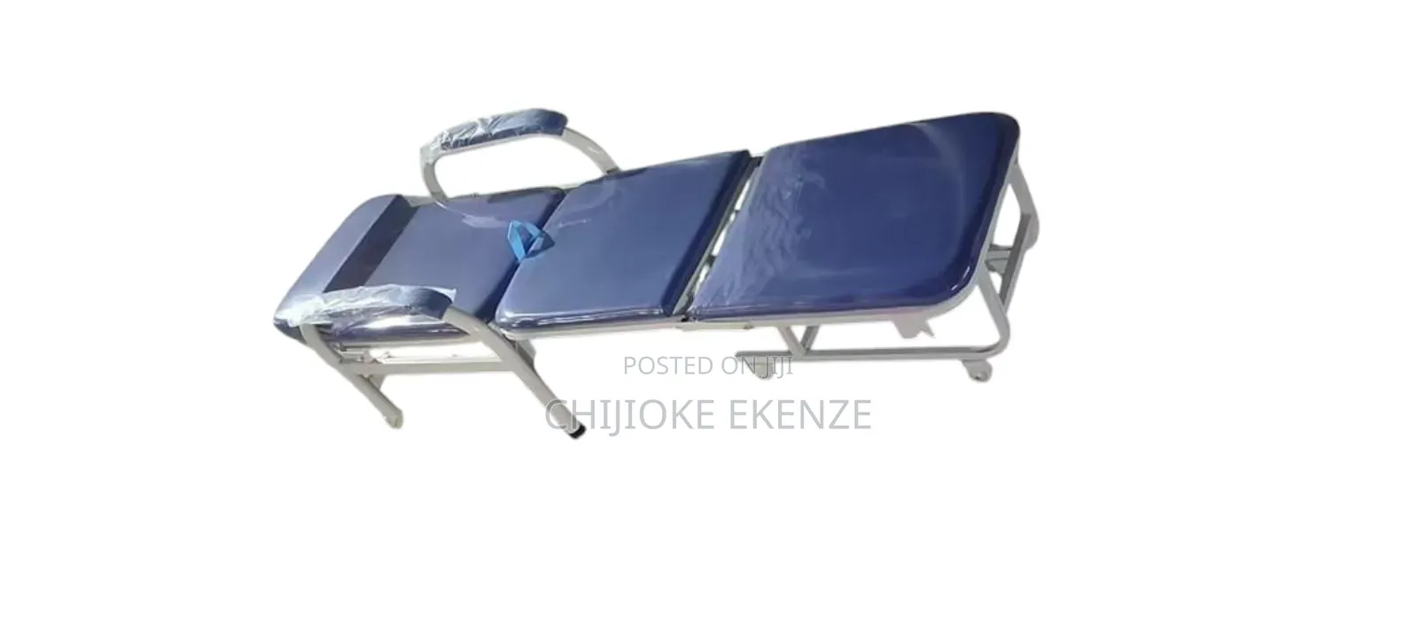 Accompanying Chair