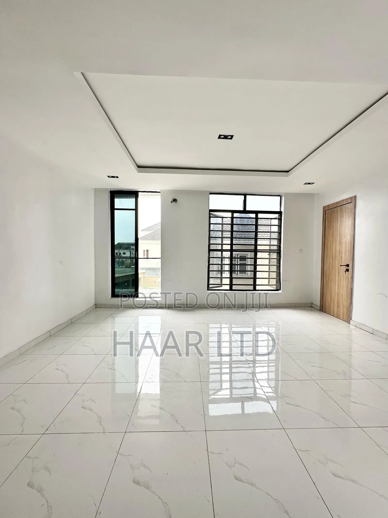 3bdrm Apartment in Lekki Phase 2 for rent