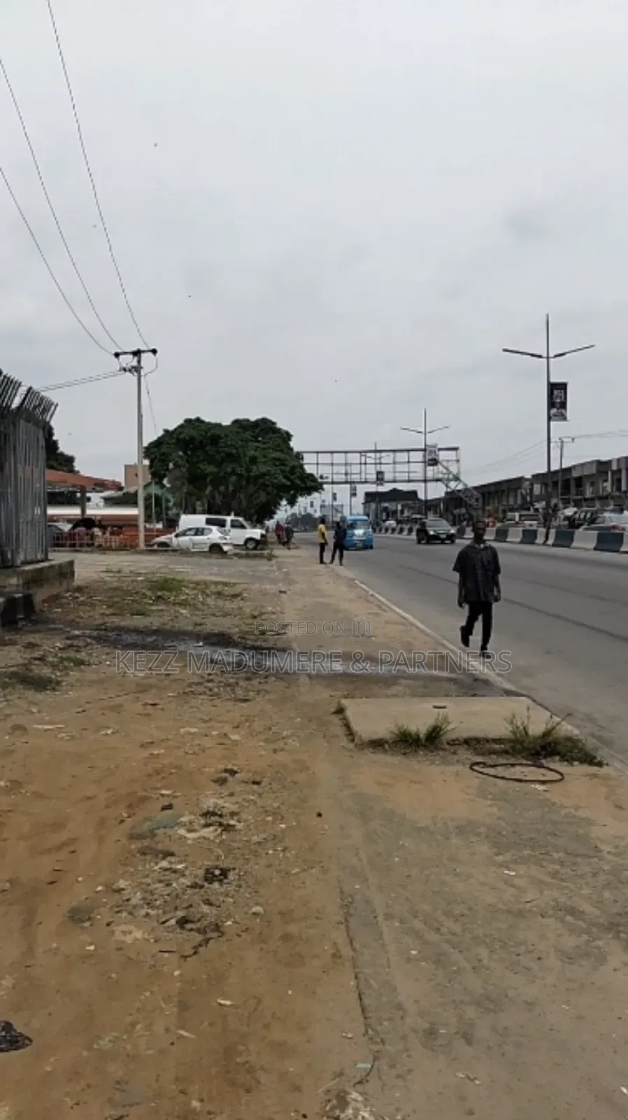 For Sale : 41⁄2 Plots on Aba Road Port Harcourt