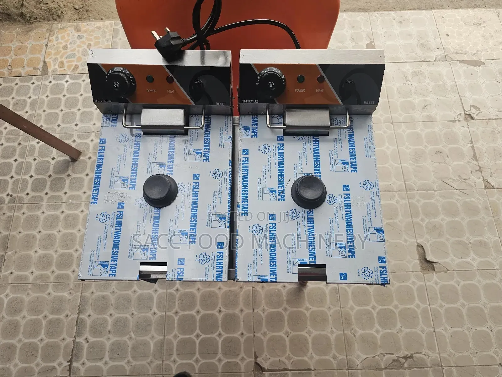 12l X 12l Electric Deep Fryer With Tap