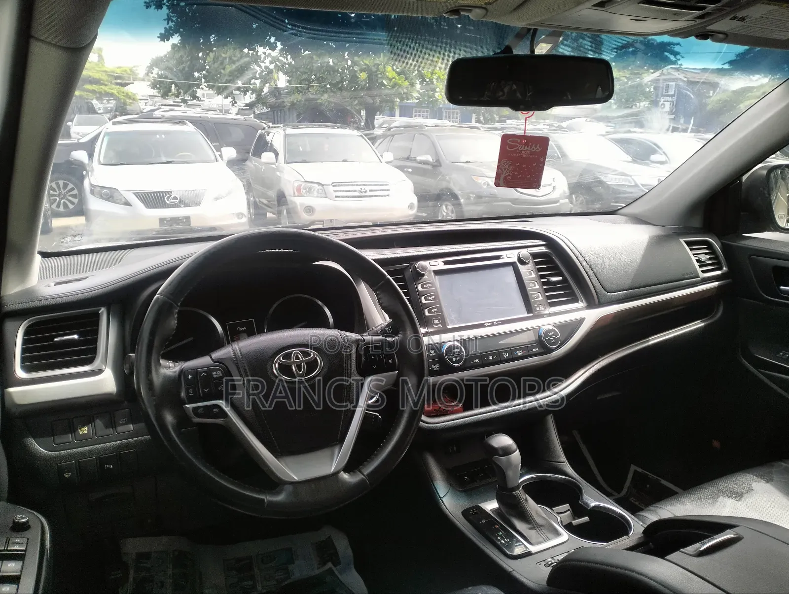 Toyota Highlander Limited Platinum 4dr SUV AWD (3.5L 6cyl 6A) 2015 Gold