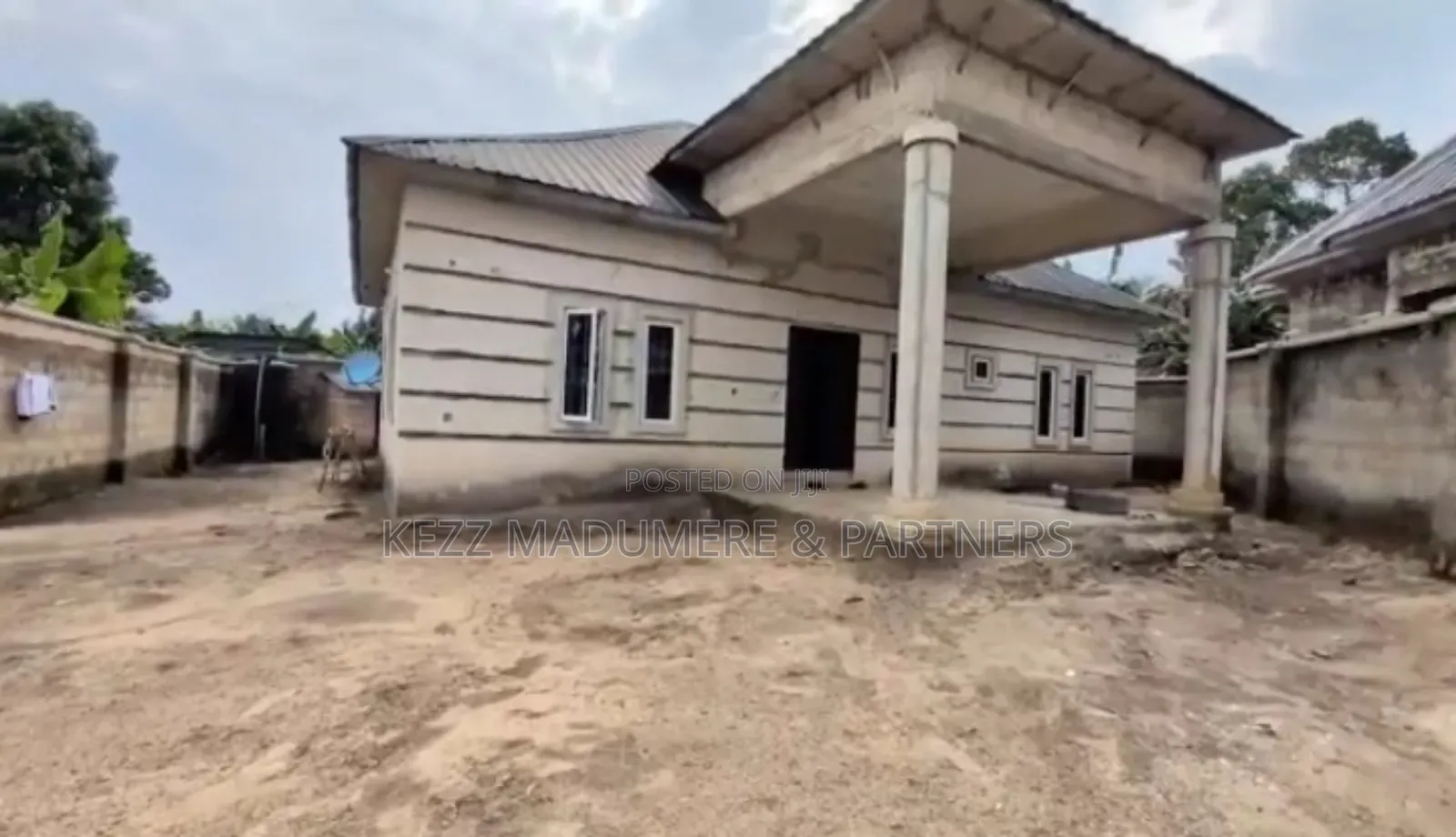 3bdrm Bungalow in Shelter Afrique Ext for sale