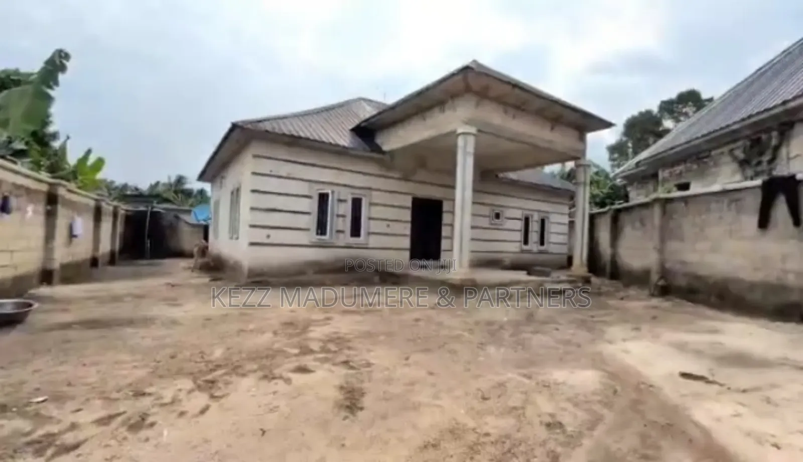 3bdrm Bungalow in Shelter Afrique Ext for sale