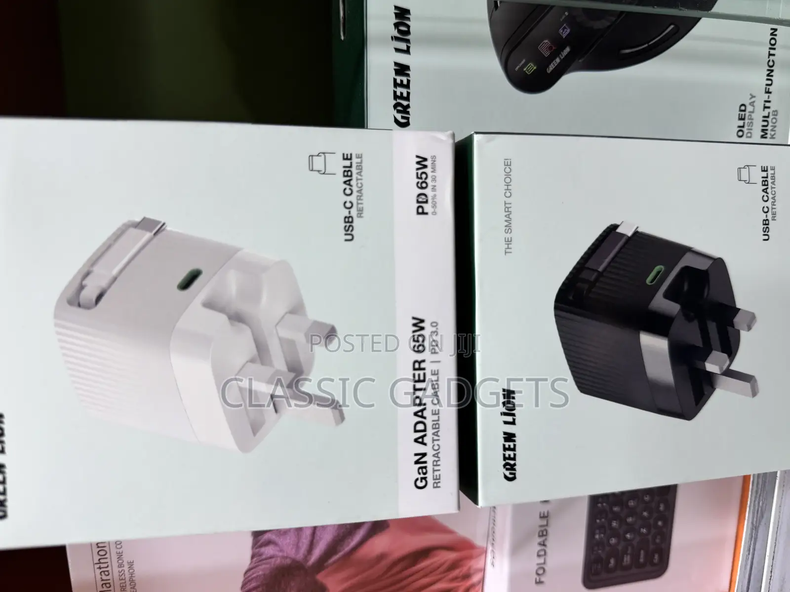 Green Lion 65w Gan Adapter With Retractable Cable
