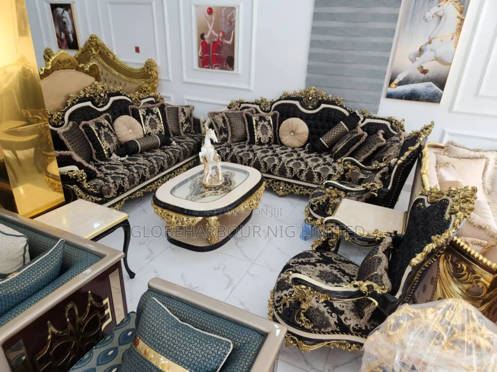 Turkish Royal Sofa and Center Table With Two Side Stool