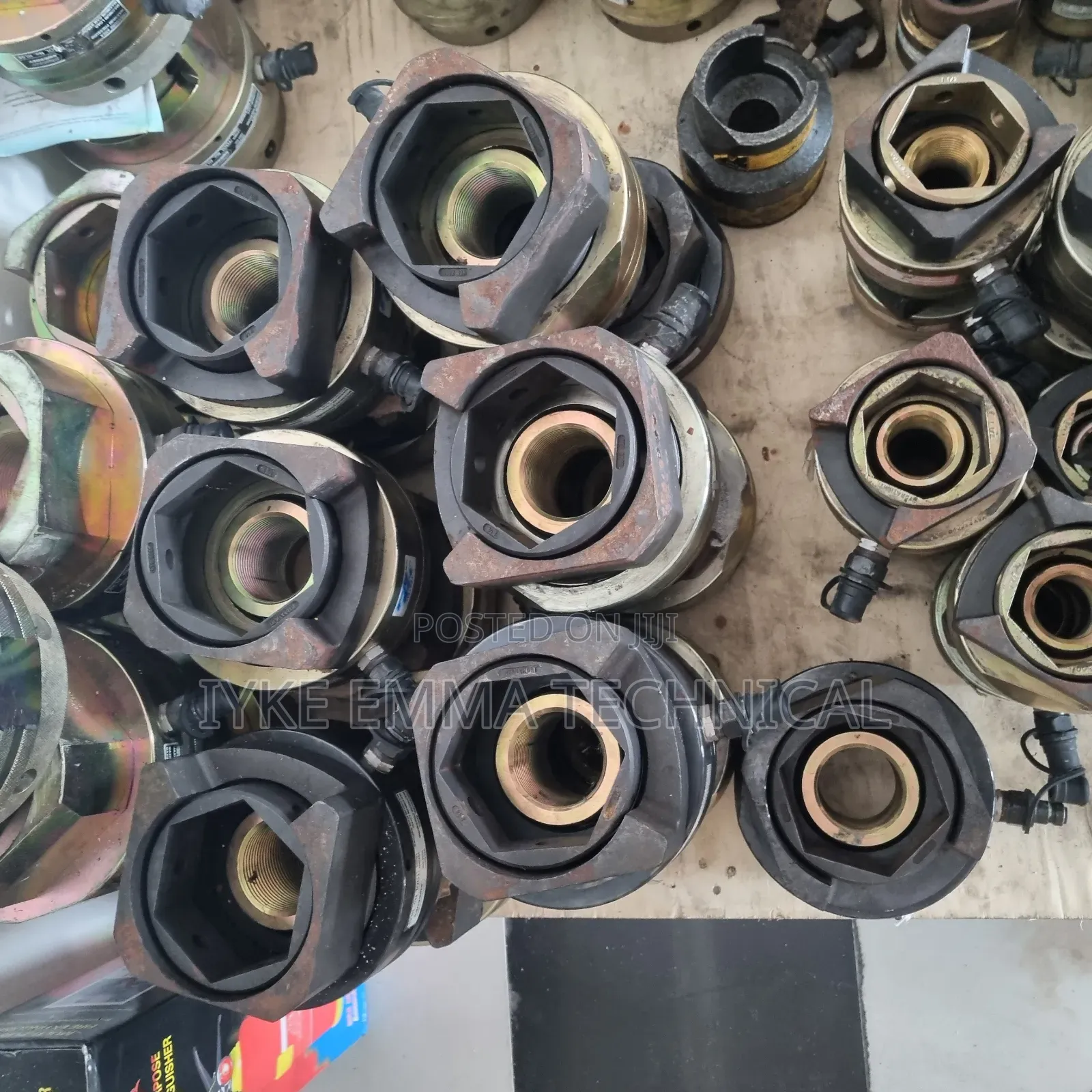 Topside Hydraulic Bolt Tensioners 5/8 - 4" (M16 - M105).