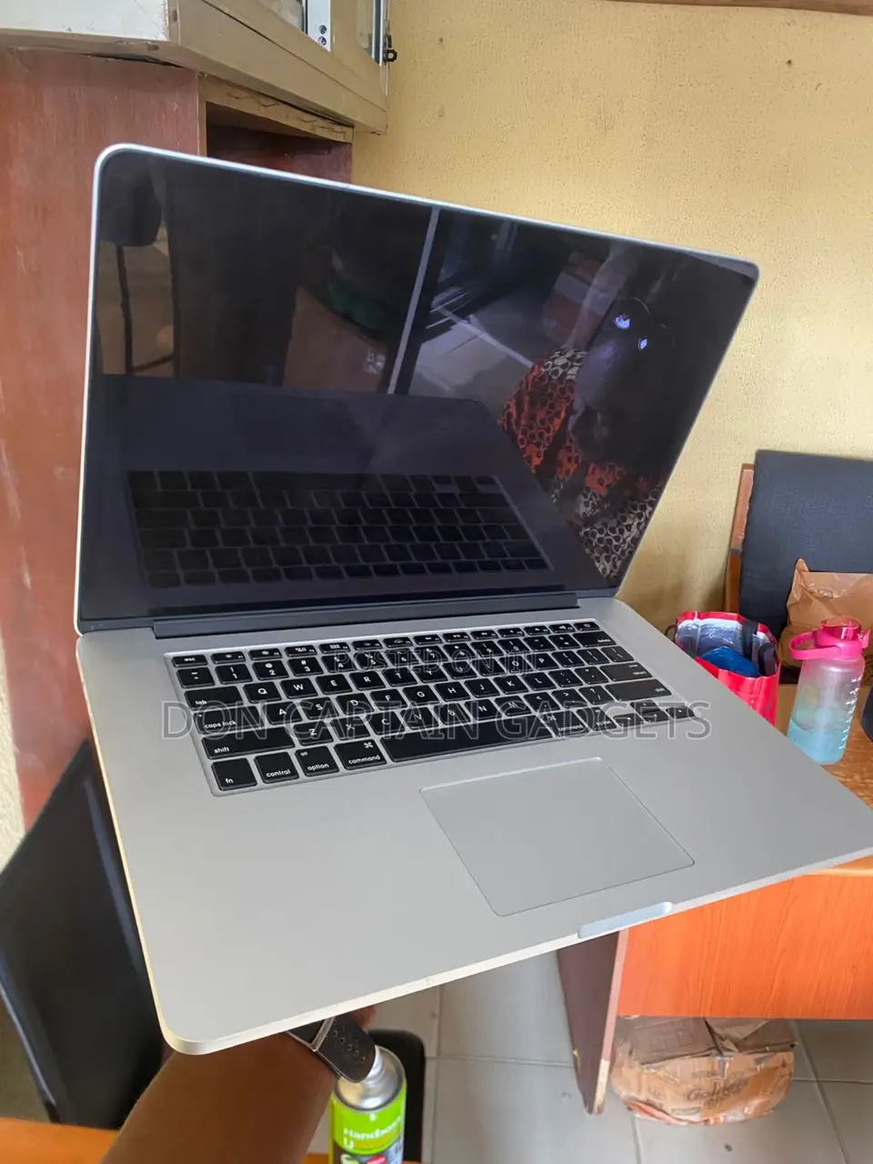 Macbook Pro 2015 Core I7 15" 16gb / 256gb