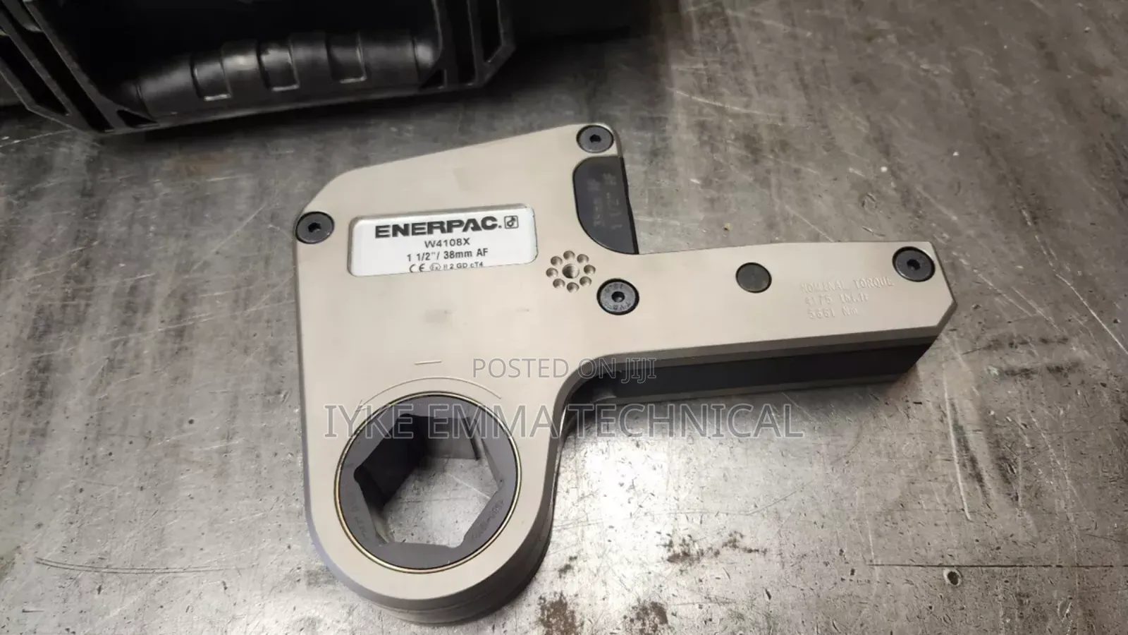 Hydraulic Torque Wrench Low Clearance 1 1/2" in 38mm