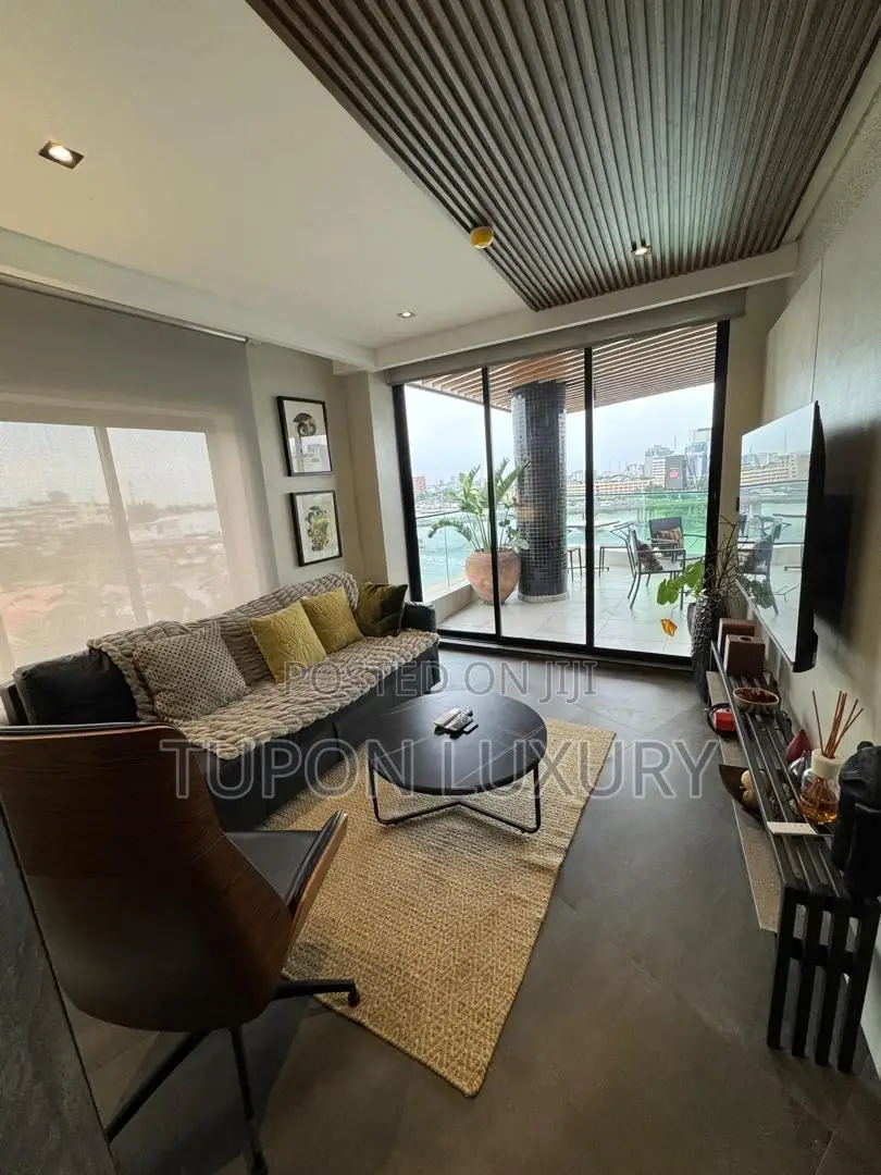 Waterfront 1bedroom Apartment in Ikoyi