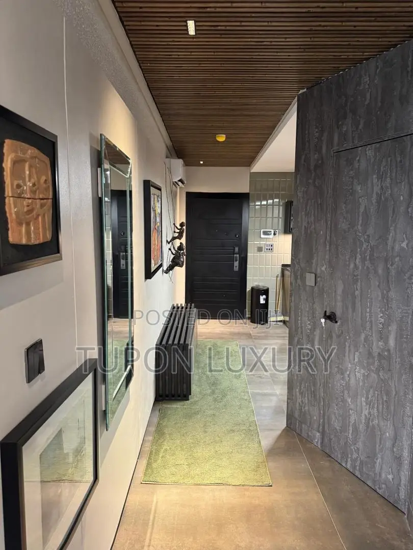 Waterfront 1bedroom Apartment in Ikoyi