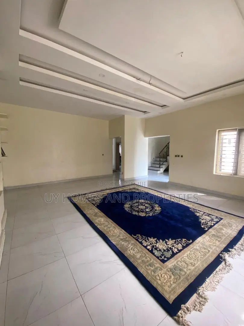 4bdrm Duplex in Reefcourts Estate, Port-Harcourt for sale
