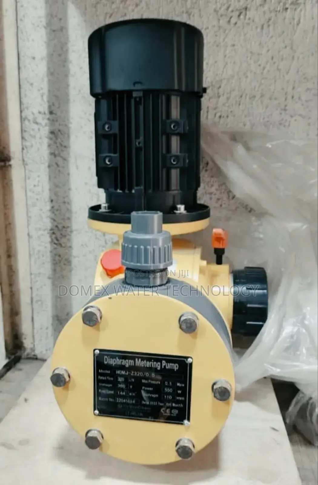 Industrial Dozen Pump.