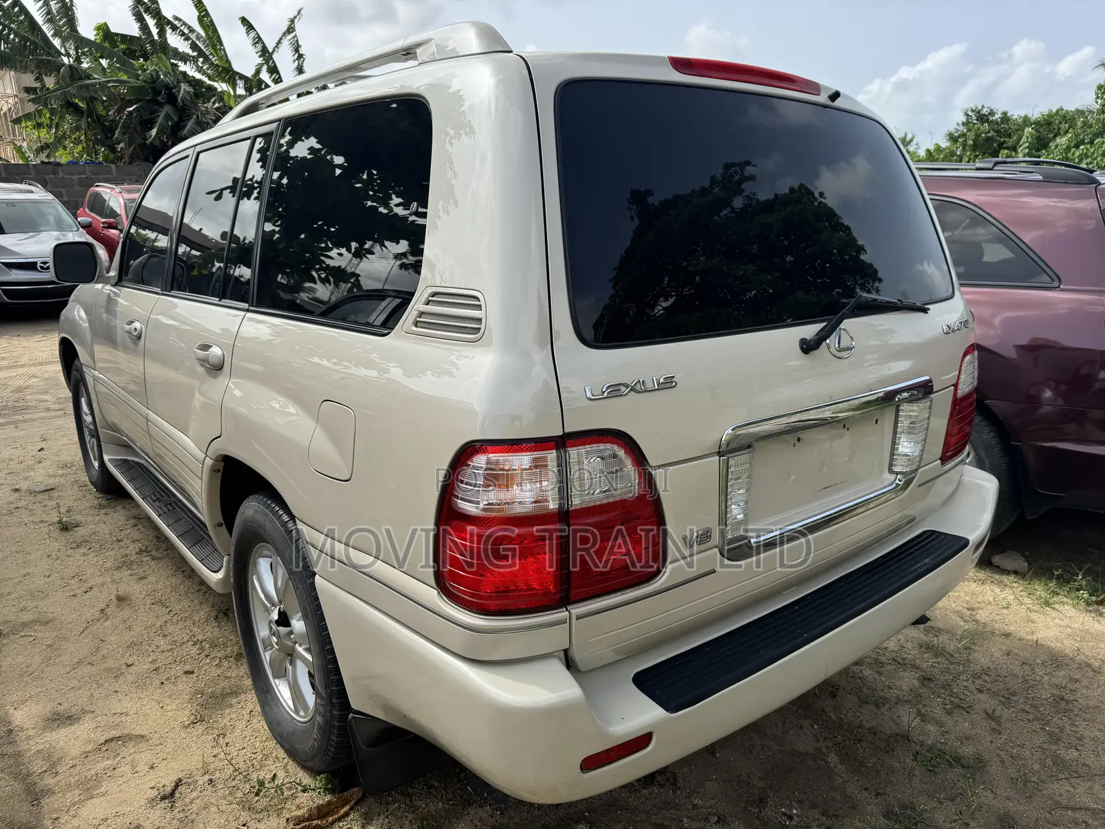 Lexus LX 470 Sport Utility 2006 Gold