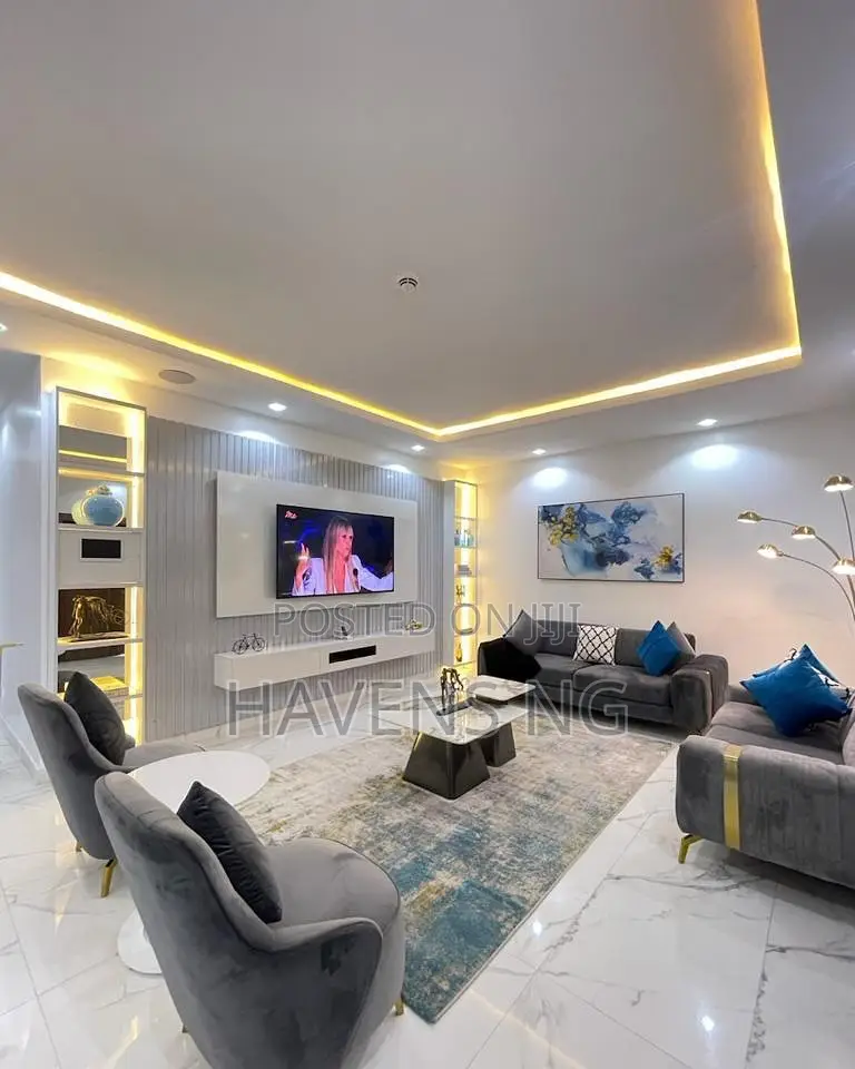 Luxury 2-Bedroom Shortlet Apartment
