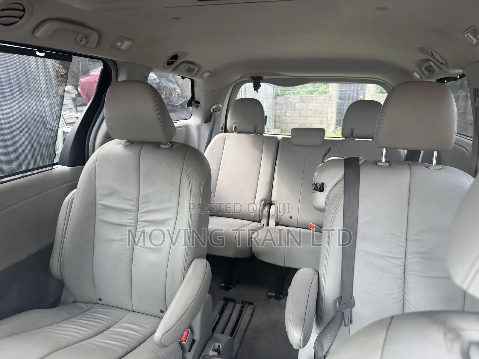 Toyota Sienna XLE 7 Passenger 2012 Silver