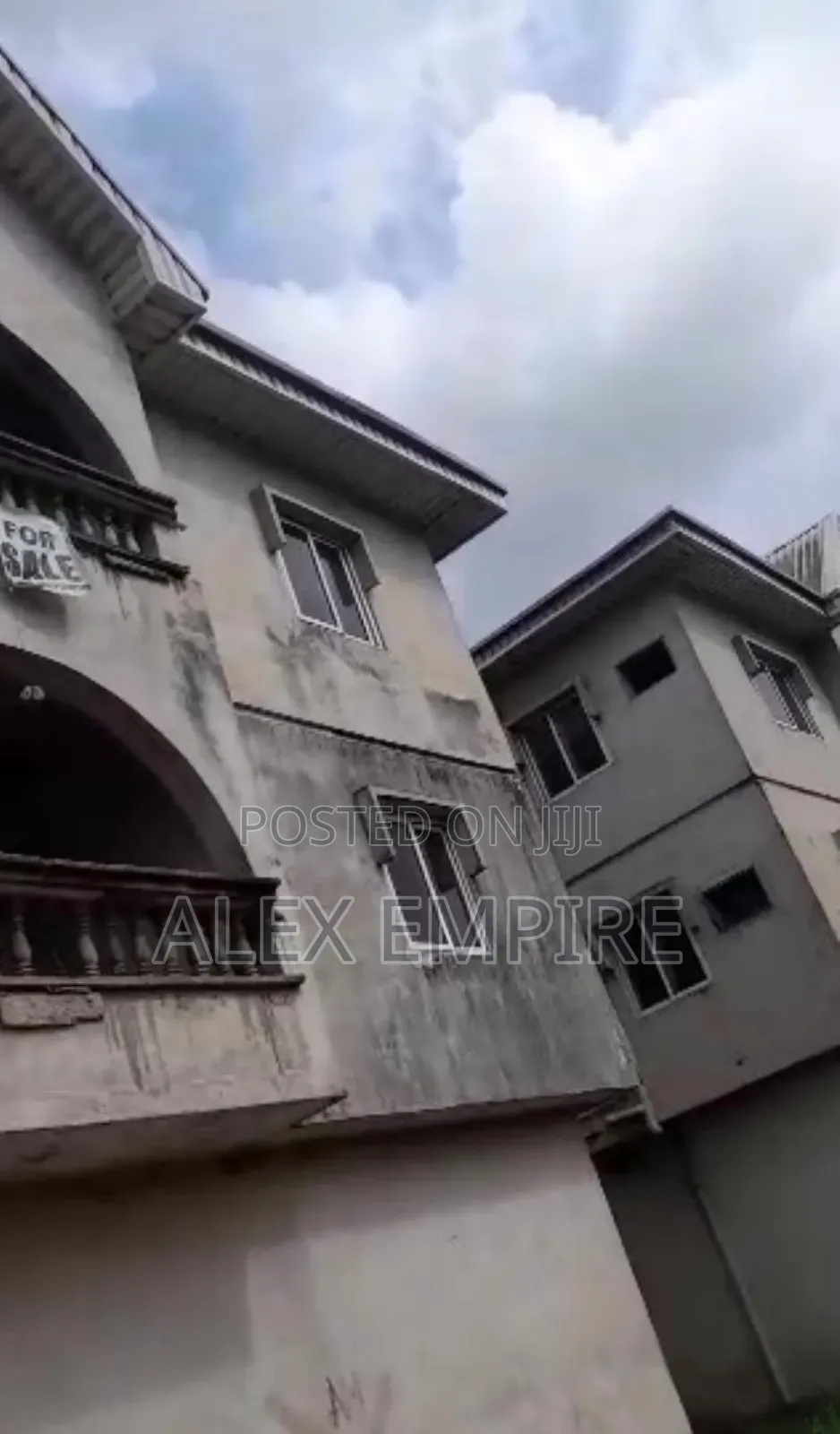 3bdrm Block of Flats in Trade Fair for sale