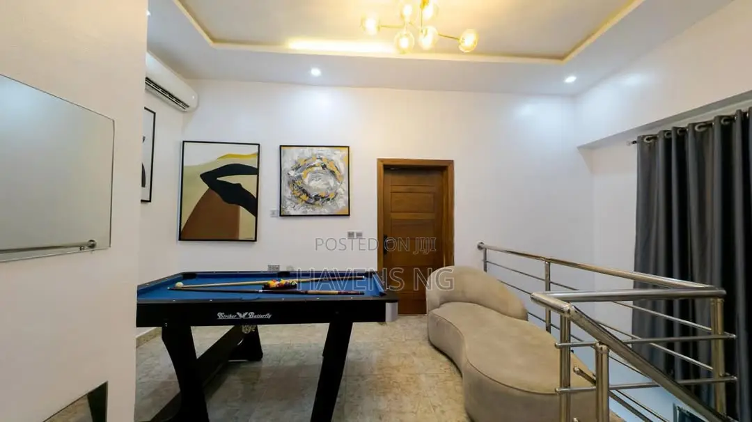 Luxury 2-Bedroom Duplex