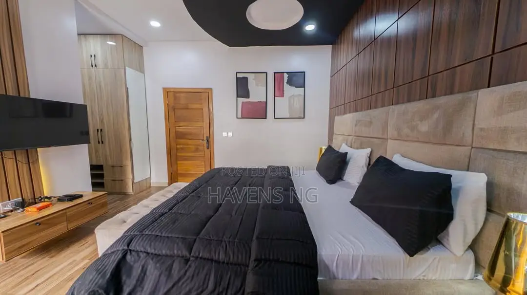 Luxury 2-Bedroom Duplex