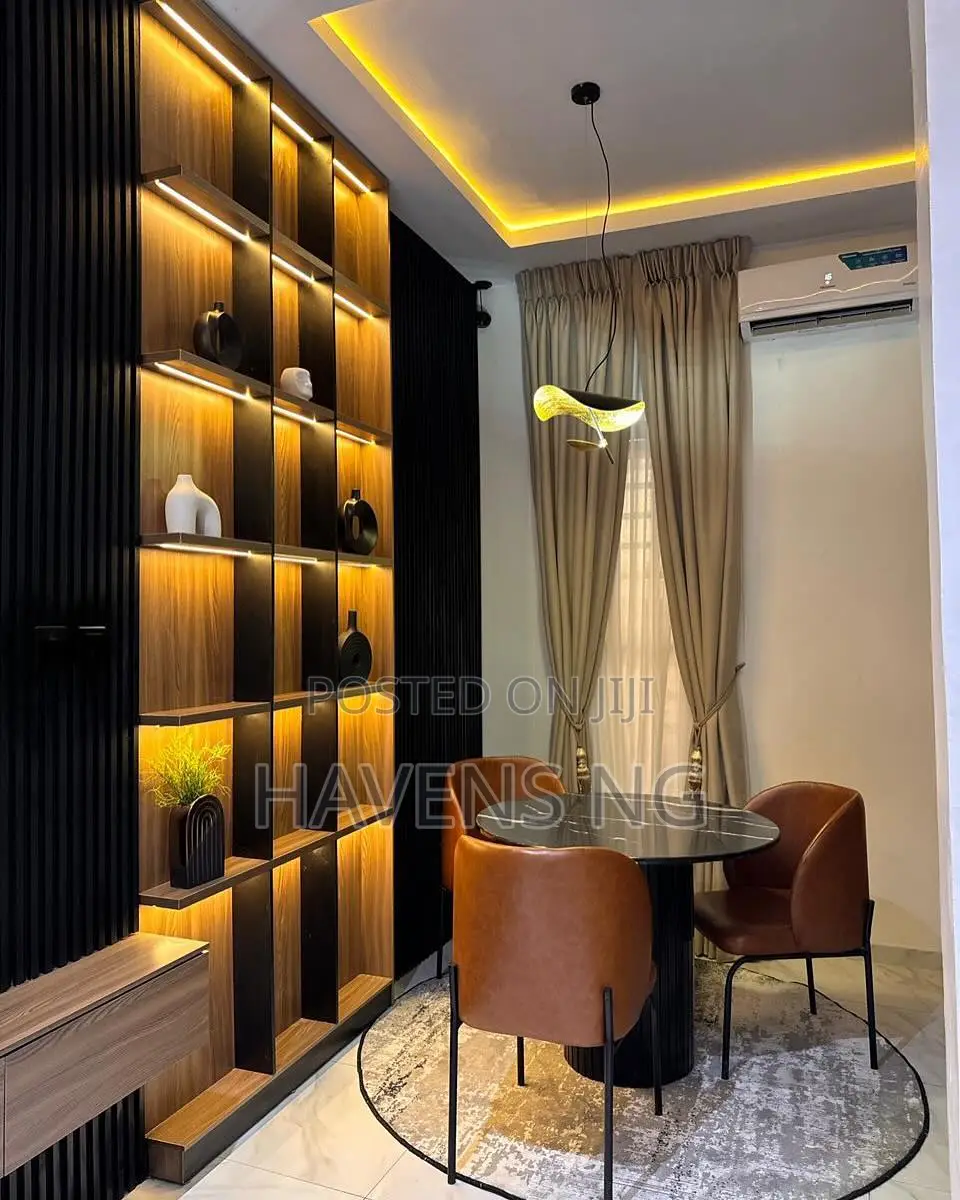 Luxurious 2-Bedroom Duplex Apartment