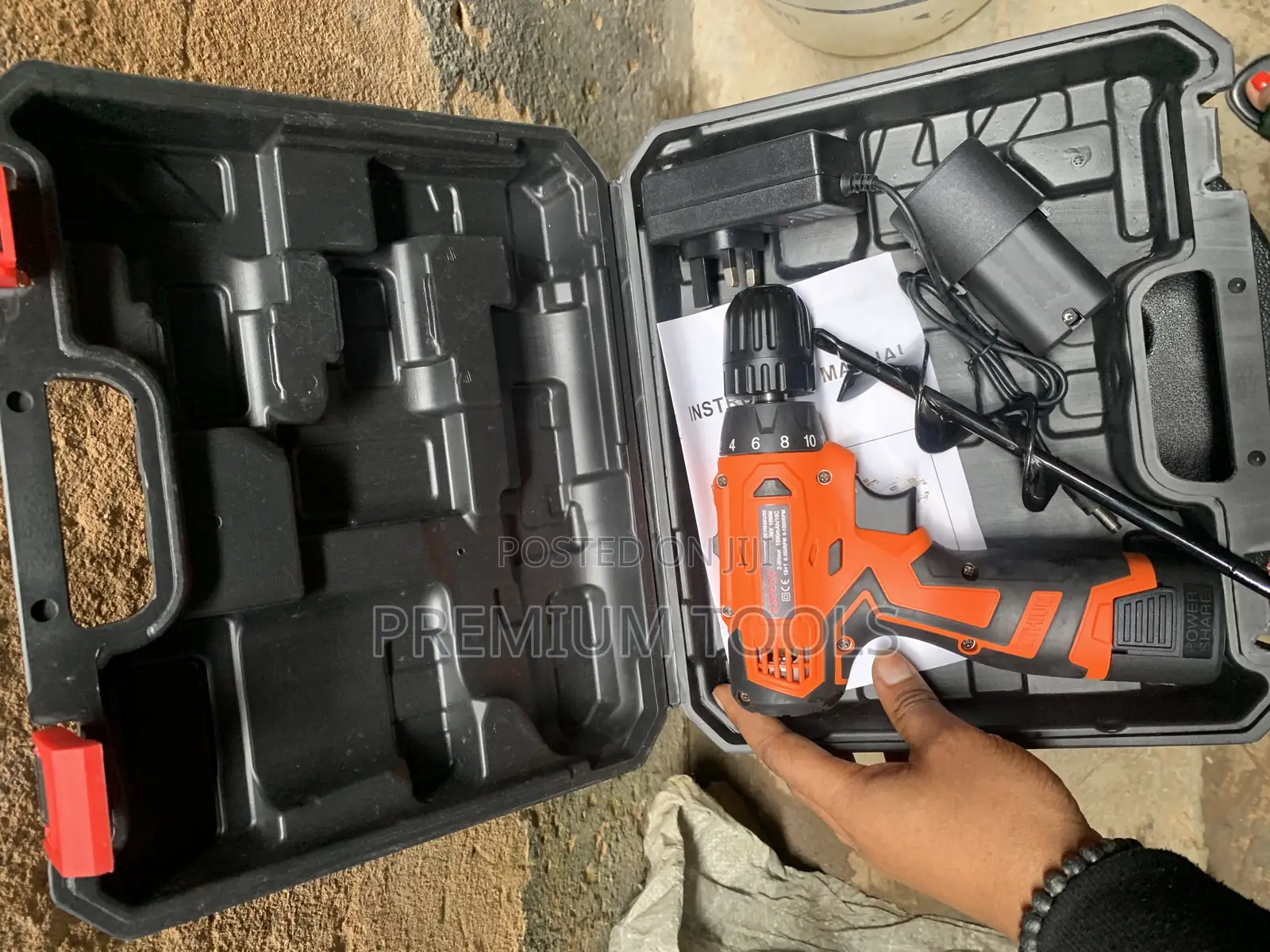 Cordless Earth Auger Small