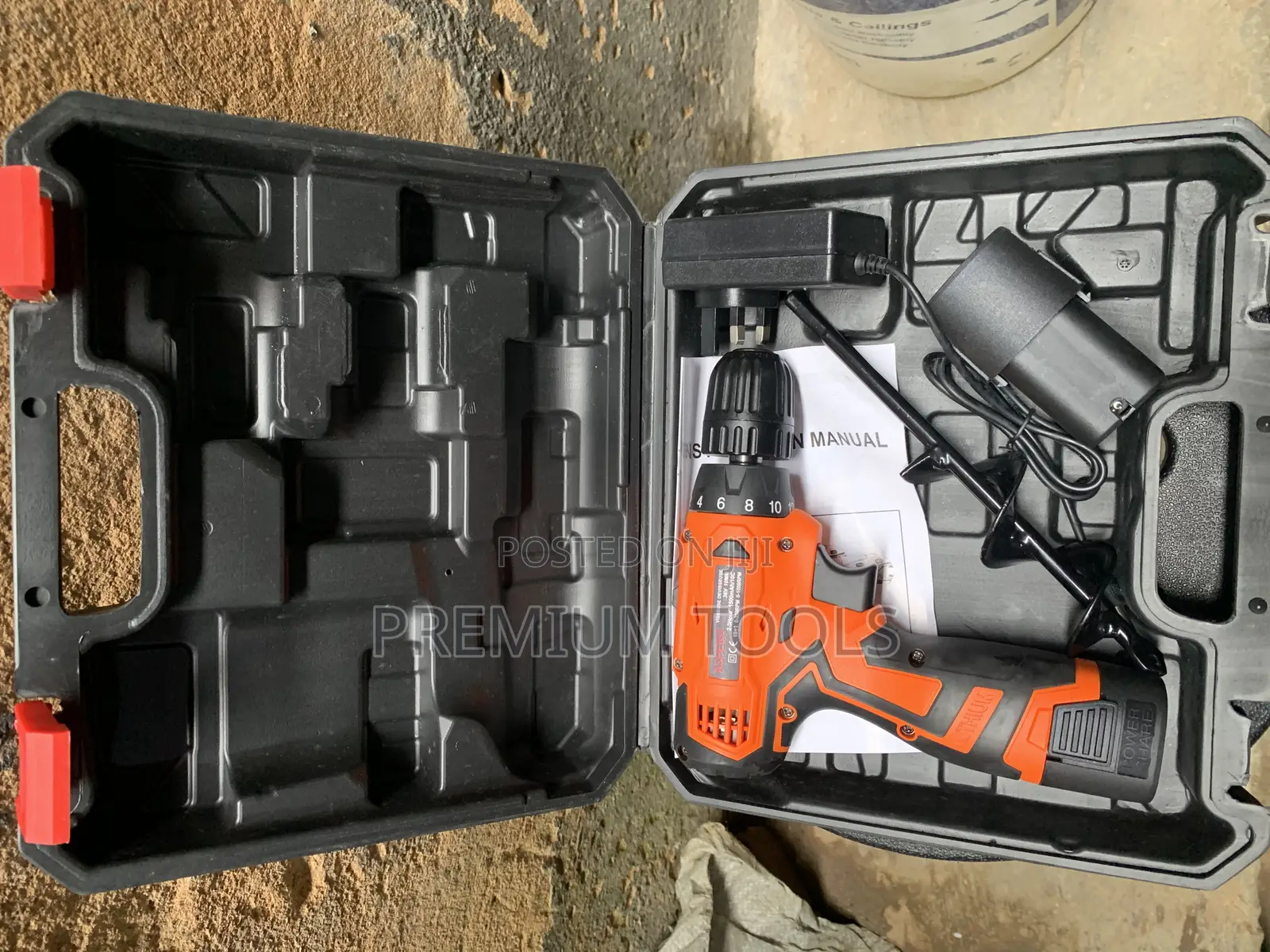 Cordless Earth Auger Small