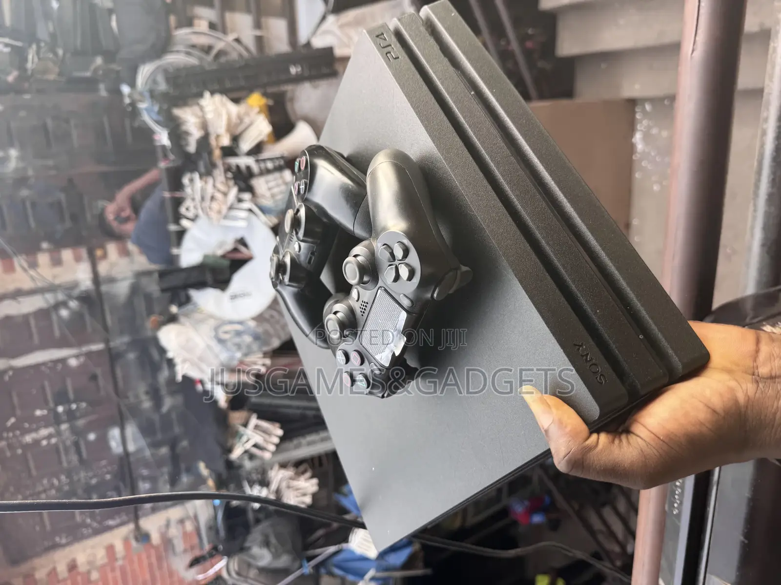 Neatly London Used Playstation 4 Pro