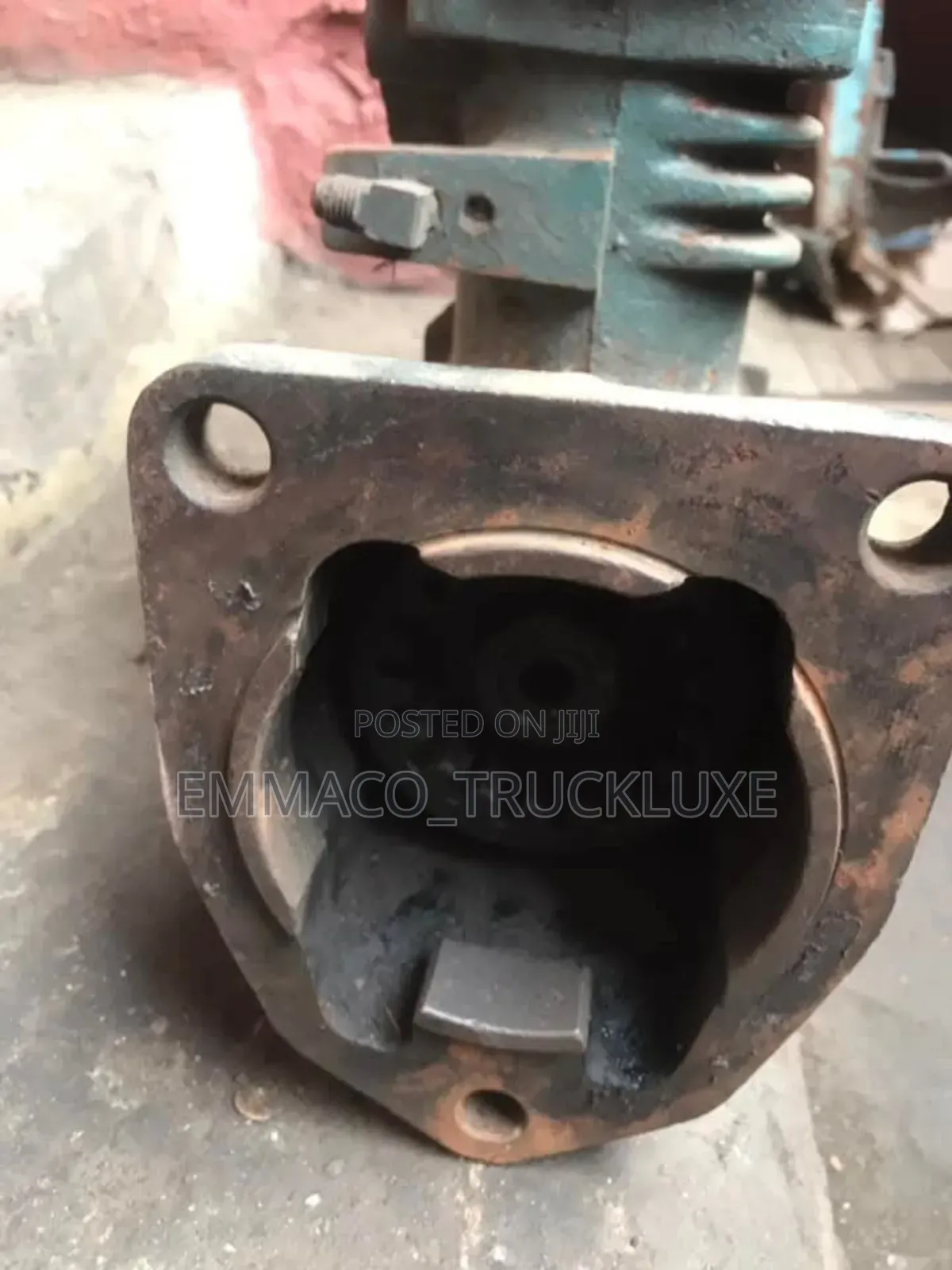 Air Compressor ( Mack )