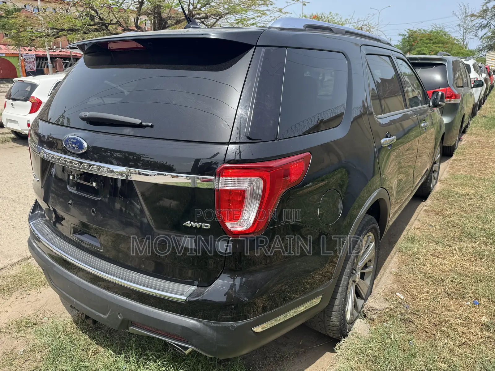 Ford Explorer Platinum AWD 2018 Black