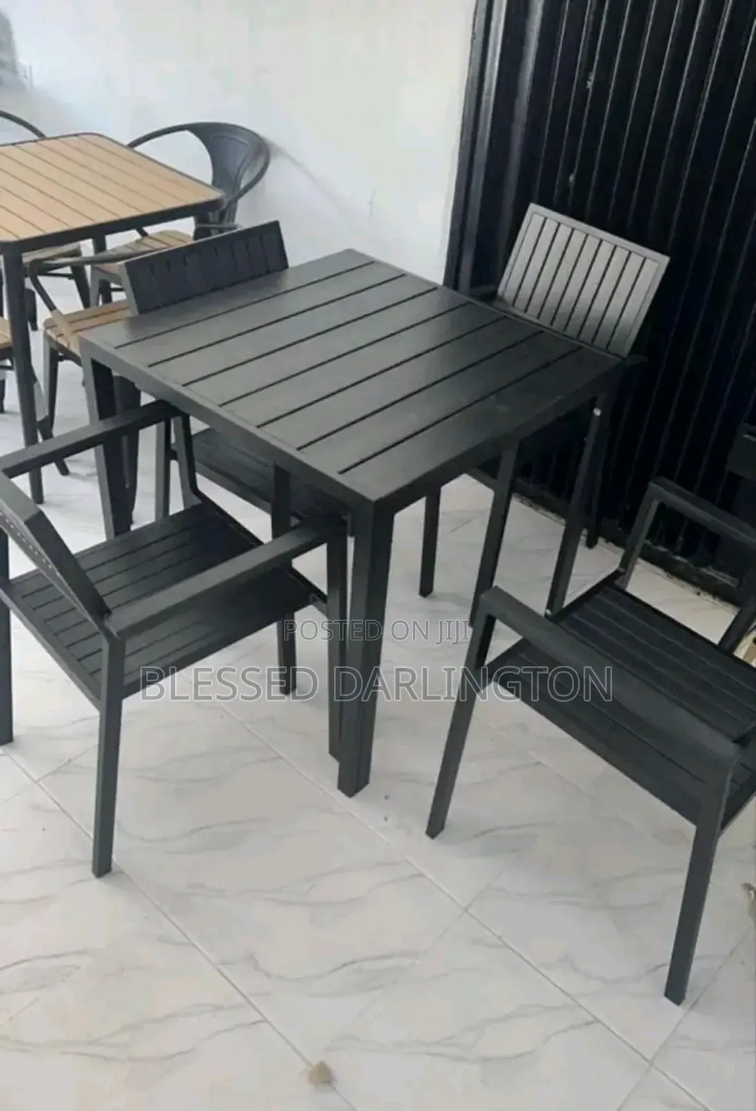 Modern House and Restaurant Dining