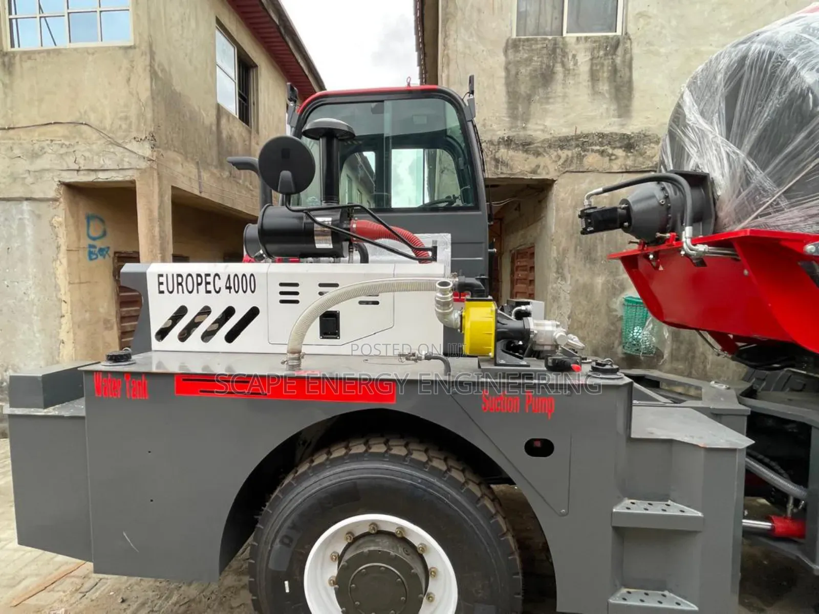 Self Loaded Concrete Mixer 4 Cubic Meters