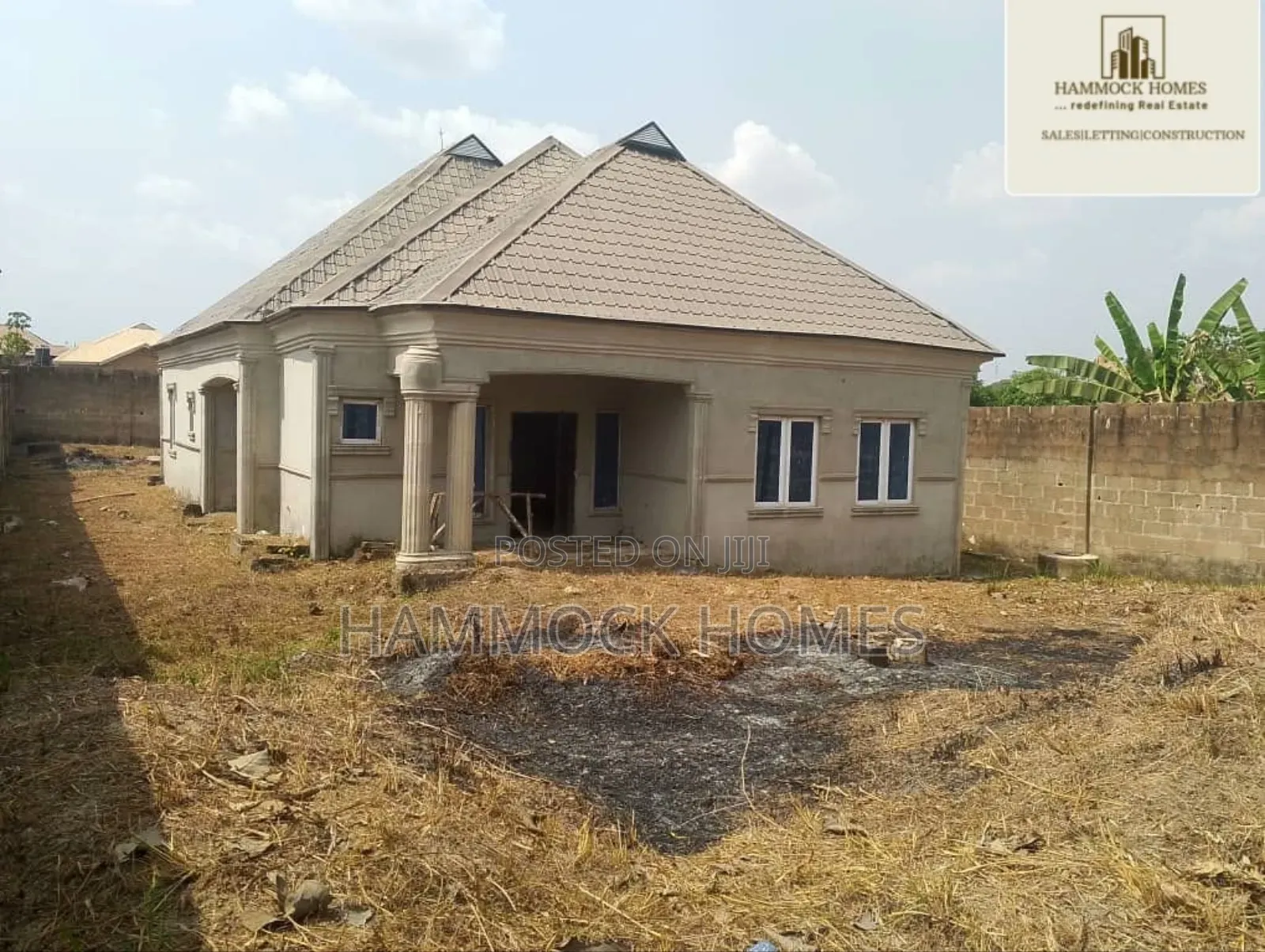 4bdrm Bungalow in Arapaja, Oluyole Estate for sale