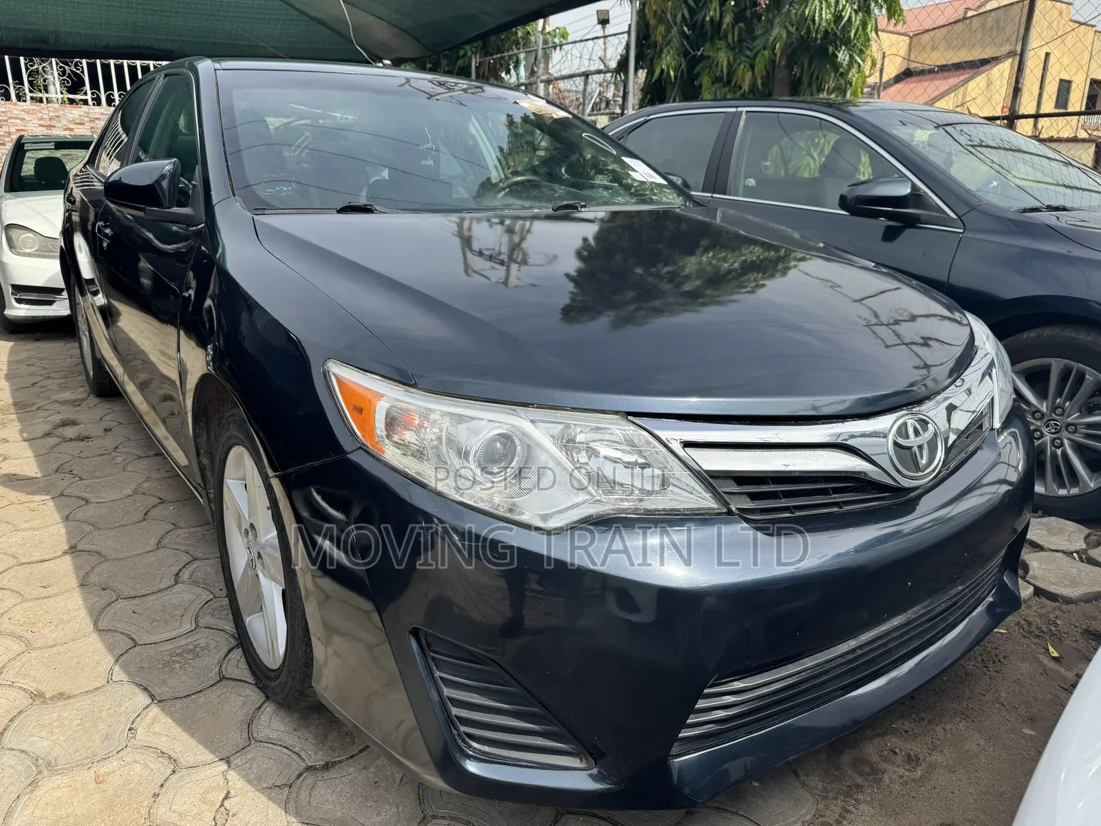 Toyota Camry LE 4dr Sedan w/Prod. End 11/13 (2.5L 4cyl 6A) 2014