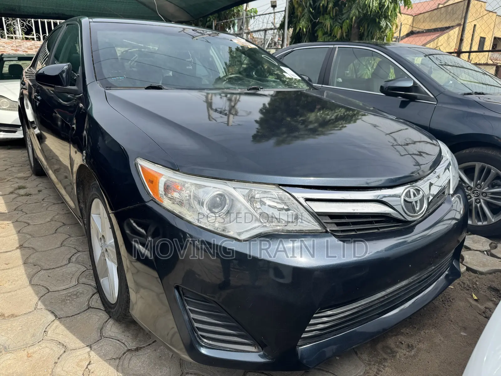 Toyota Camry LE 4dr Sedan w/Prod. End 11/13 (2.5L 4cyl 6A) 2014
