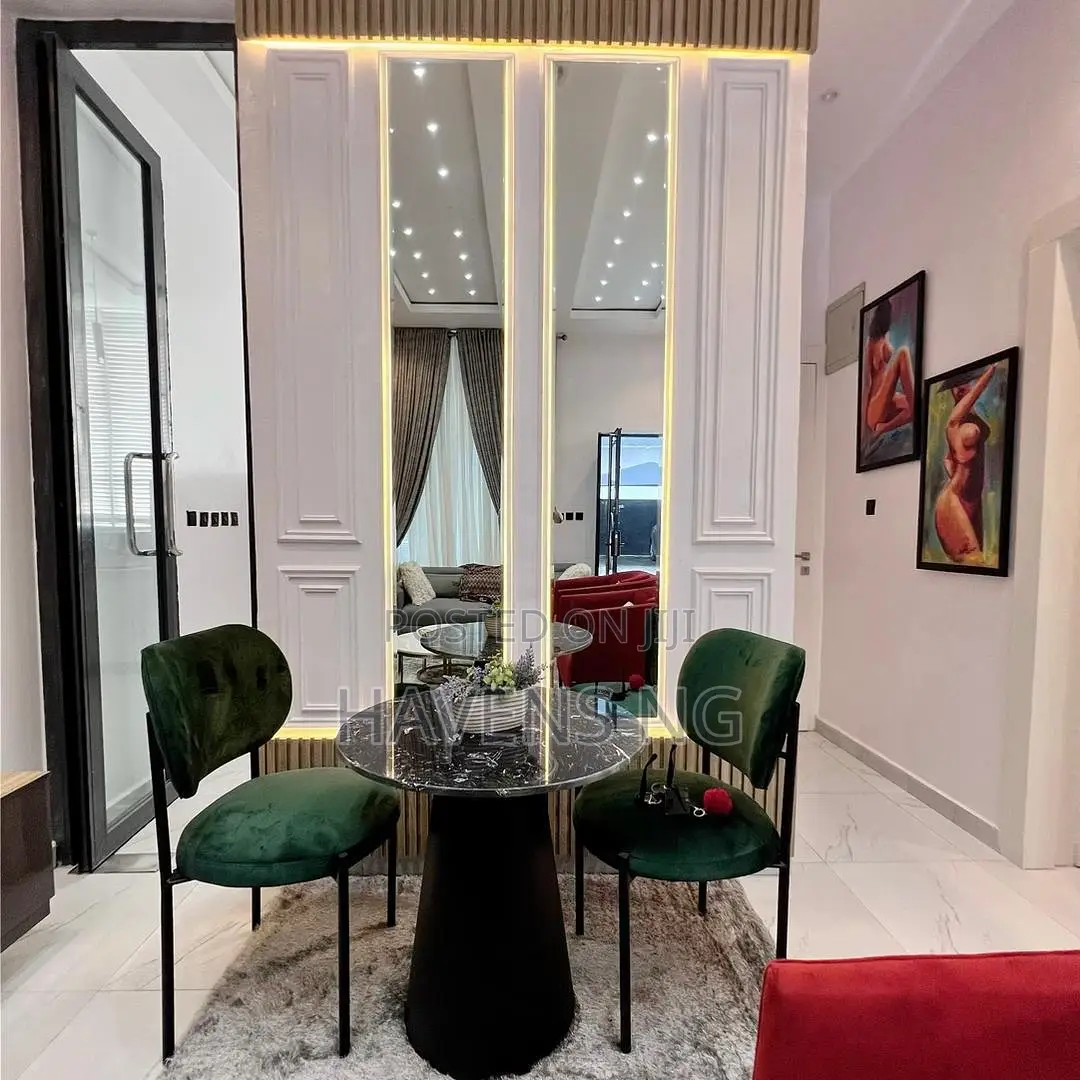 Modern 2-Bedroom Apartment in Ikate | Short Long Stay