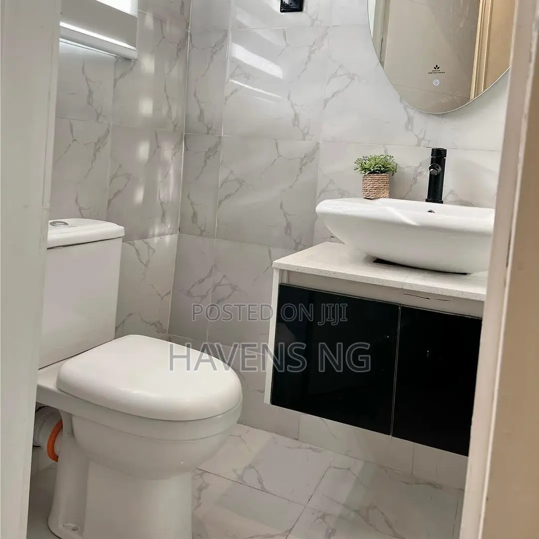 Modern 2-Bedroom Apartment in Ikate | Short Long Stay