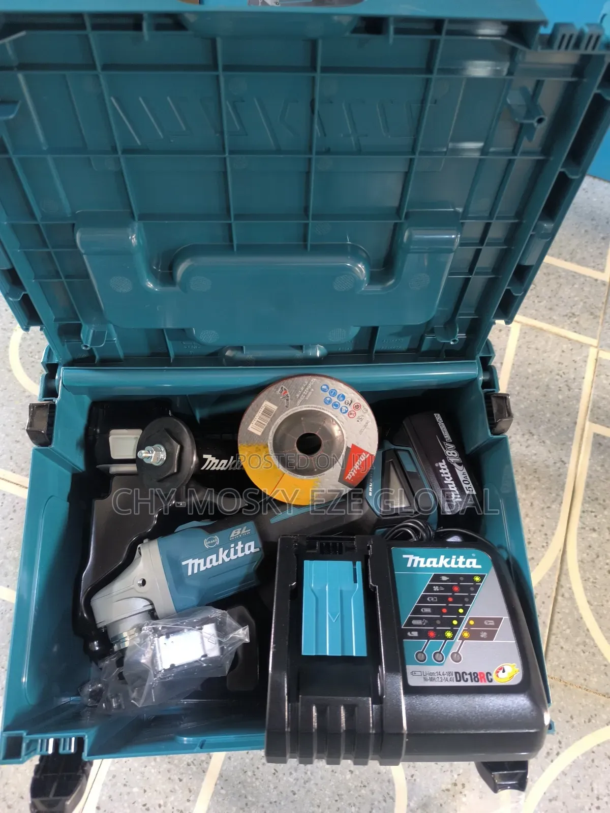 5"/125mm Makita Cordless Angle Grinder (18v/Dga506rtj)
