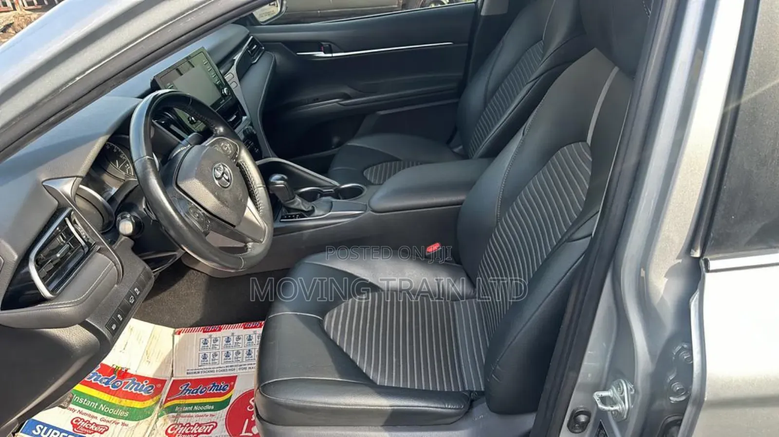 Toyota Camry 2021 Silver