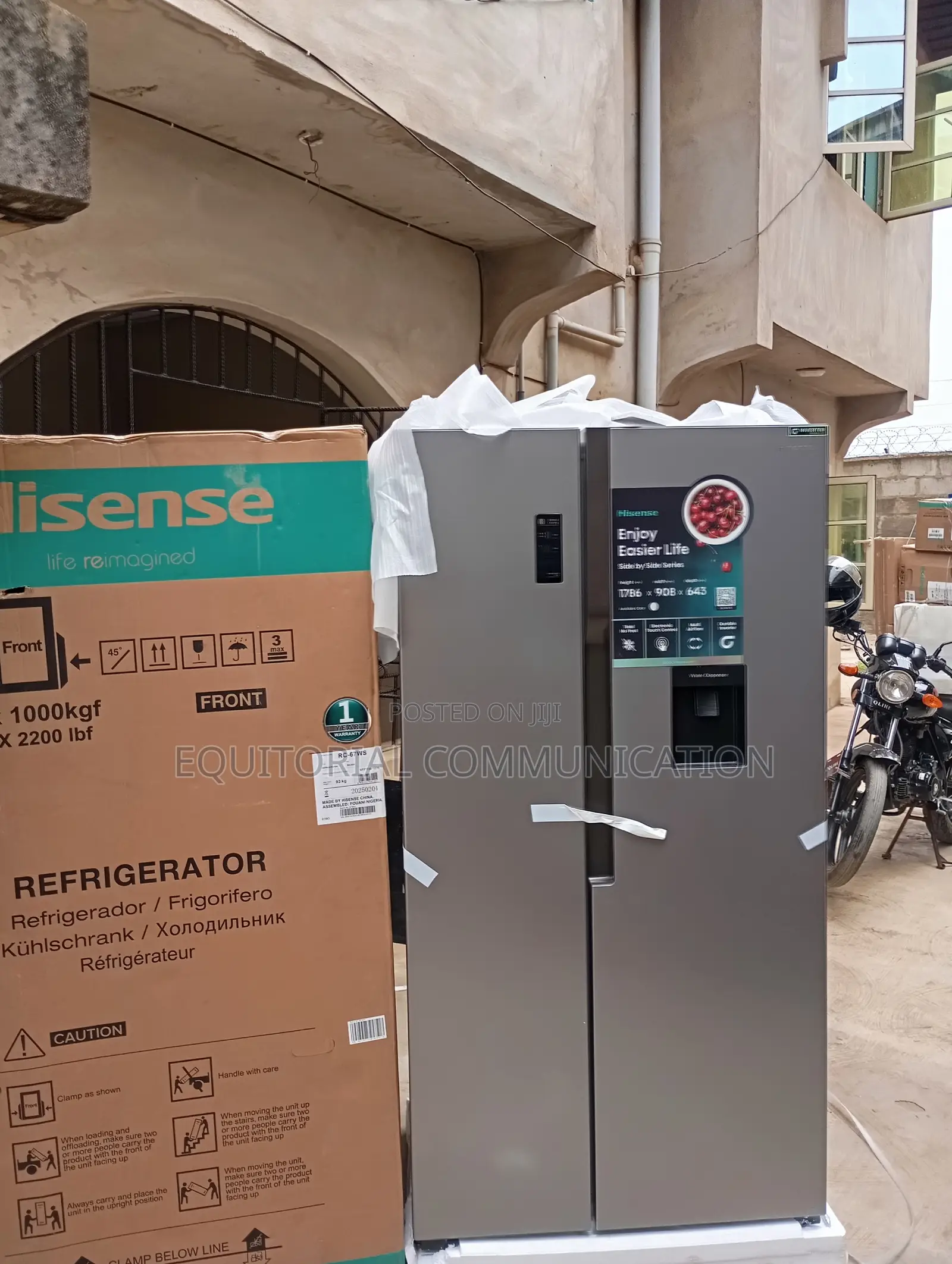 Hisense Side by Side Sleek Modern Refrigerator Rc-67ws