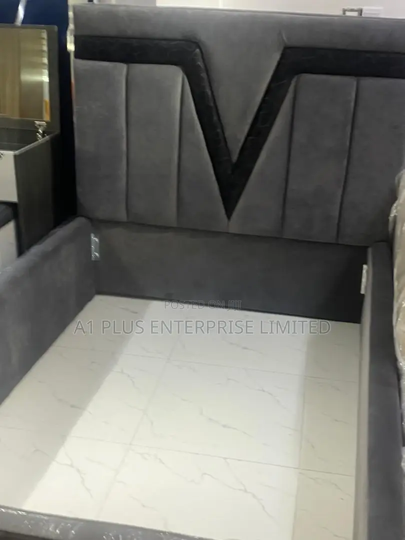4&Half Dark Grey Bed