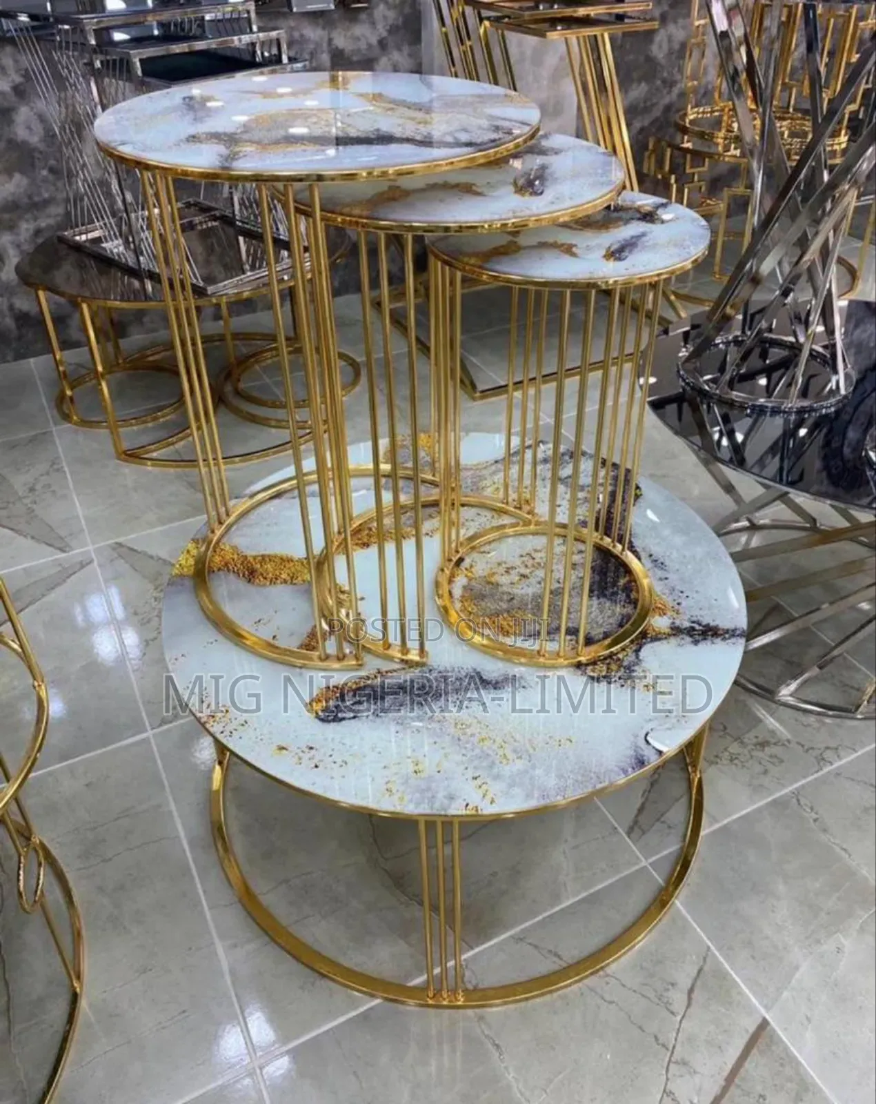 Luxurious Marble Gold Nest Center Table With 4 Side Stools